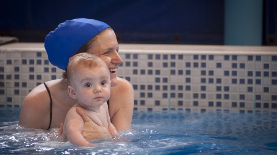 Natación con bebés en blog Cool Dreams